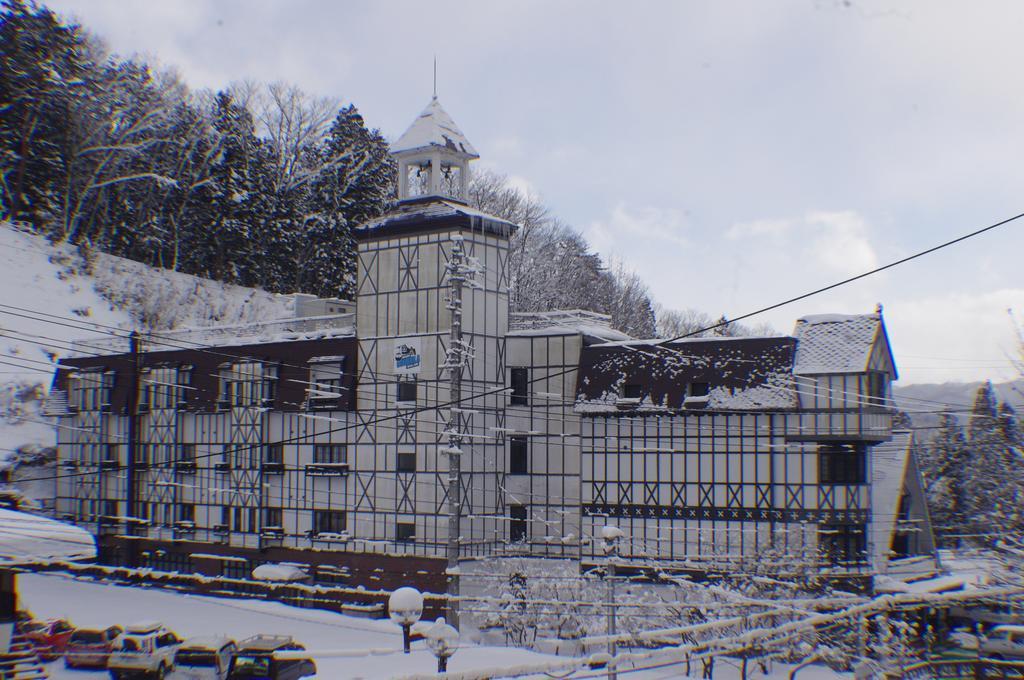 Hakuba Gondola Hotel Exterior photo
